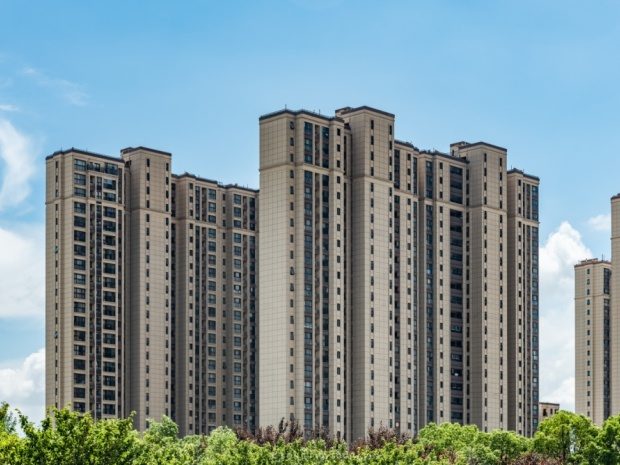 专家建议年轻人买房不要总啃老,购房压力对年轻人影响?