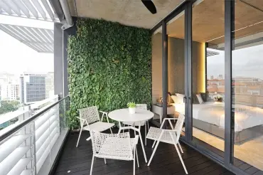 广西一厂房房顶被强风撕碎，如何防范极端天气对厂房的影响？