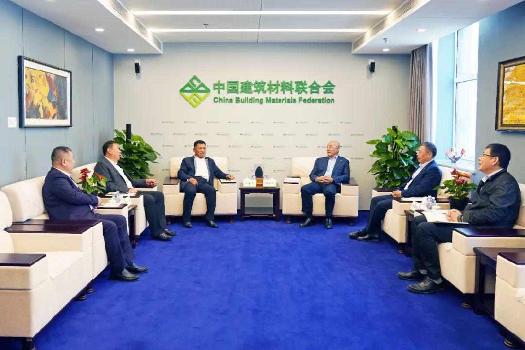 阎晓峰会见山东省建材工业协会李荣金一行