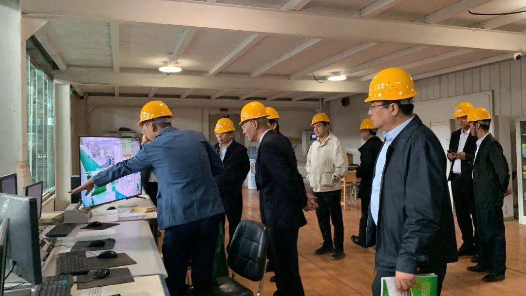 阎晓峰赴新疆深入一线调研(图2)