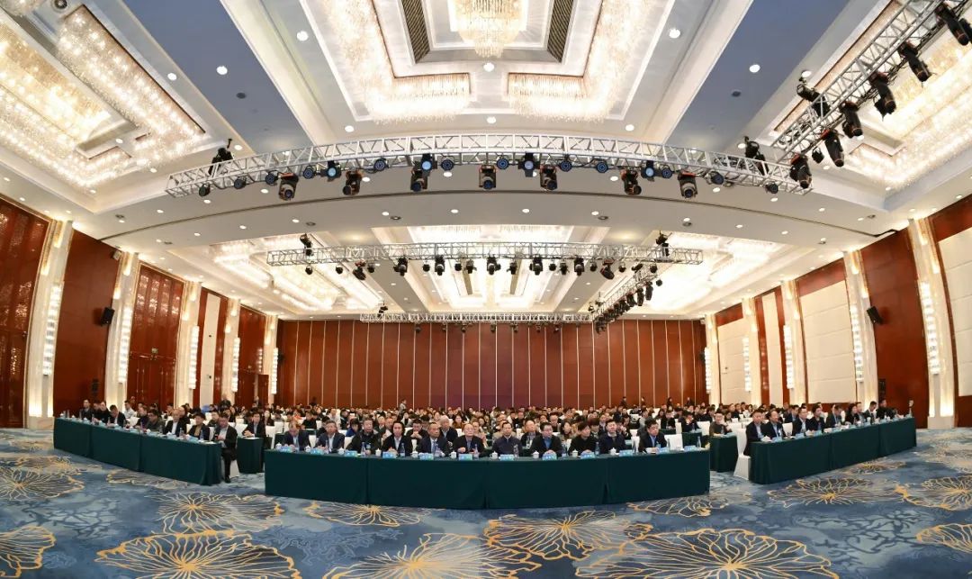 博采众长 载誉满满 | 兴民建设集团荣获中装协可持续发展大会多项重磅殊荣